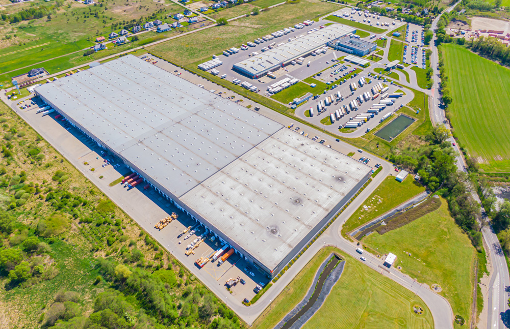 EXPERTS: CHANGES TO SUPPLY CHAIN WILL BENEFIT COMMERCIAL REAL ESTATE. EXPERTS: CHANGES TO SUPPLY CHAIN WILL BENEFIT COMMERCIAL REAL<br />
ESTATE.